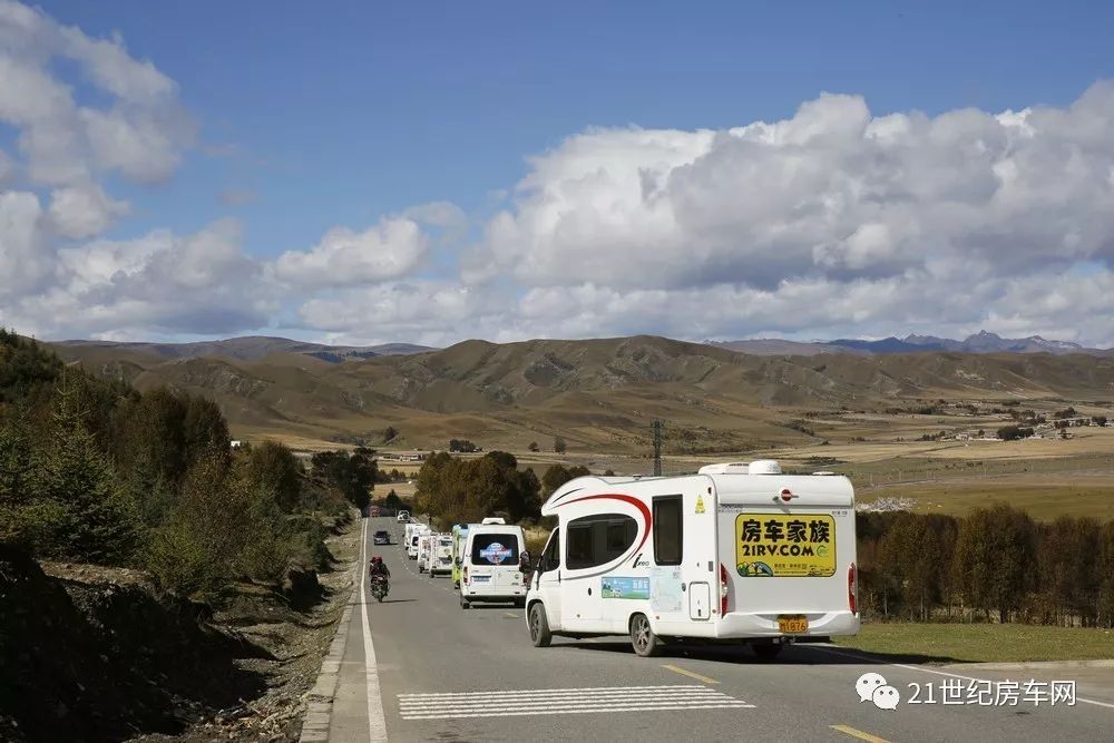 以往鑒來(lái) 再下一城 2017成都國(guó)際房車露營(yíng)戶外旅游展覽會(huì)成功閉幕